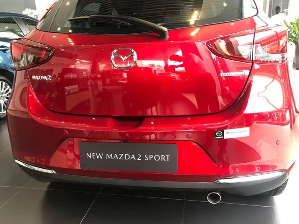 mazda2-new3-600x450