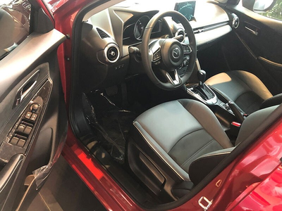 mazda2-new4-1
